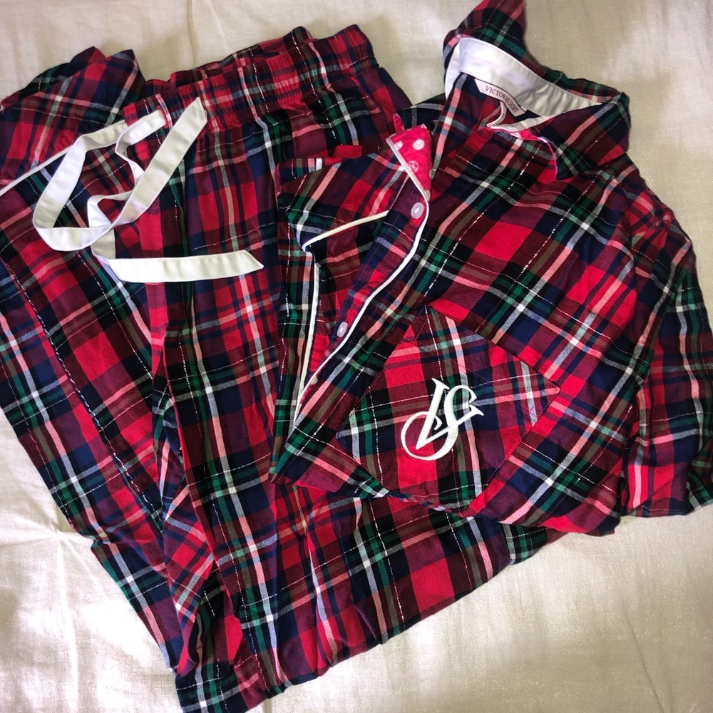 Victoria’s Secret pajama set